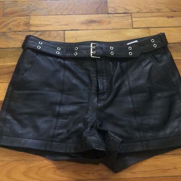 Hudson leather shorts with belt
